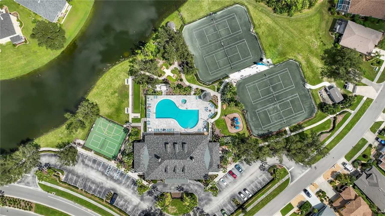 1252 Jonah Dr - Photo 3 of 37