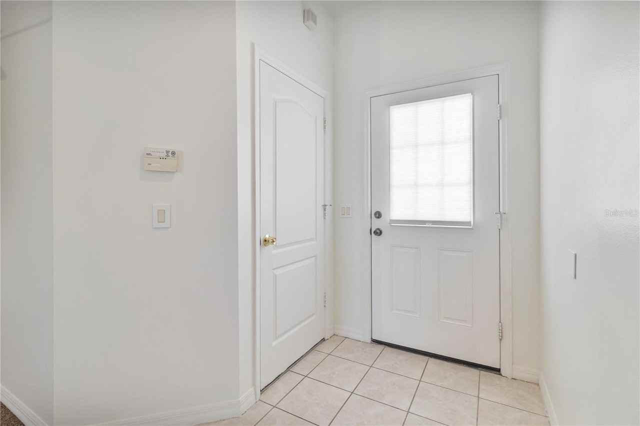 1252 Jonah Dr - Photo 5 of 37