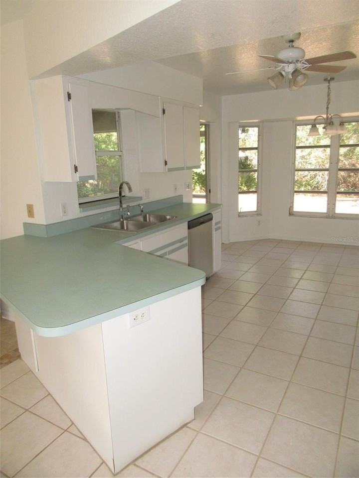 23252 Mcqueeney Ave - Photo 7 of 20