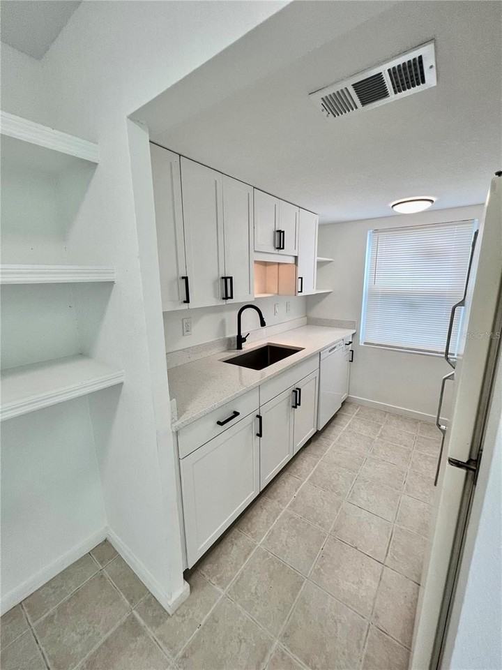 146 Boundary Blvd #B101 - Photo 4 of 17