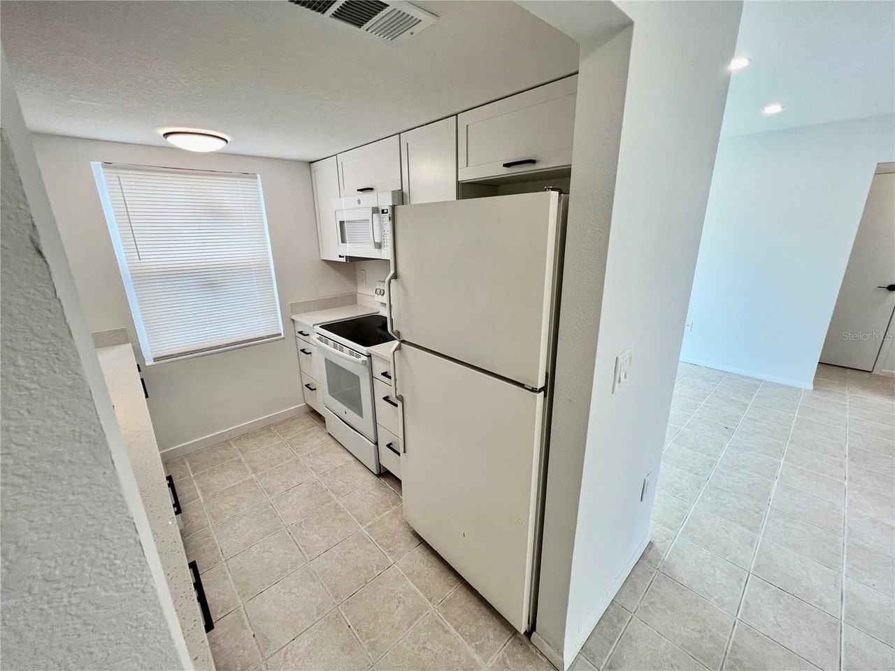 146 Boundary Blvd #B101 - Photo 5 of 17