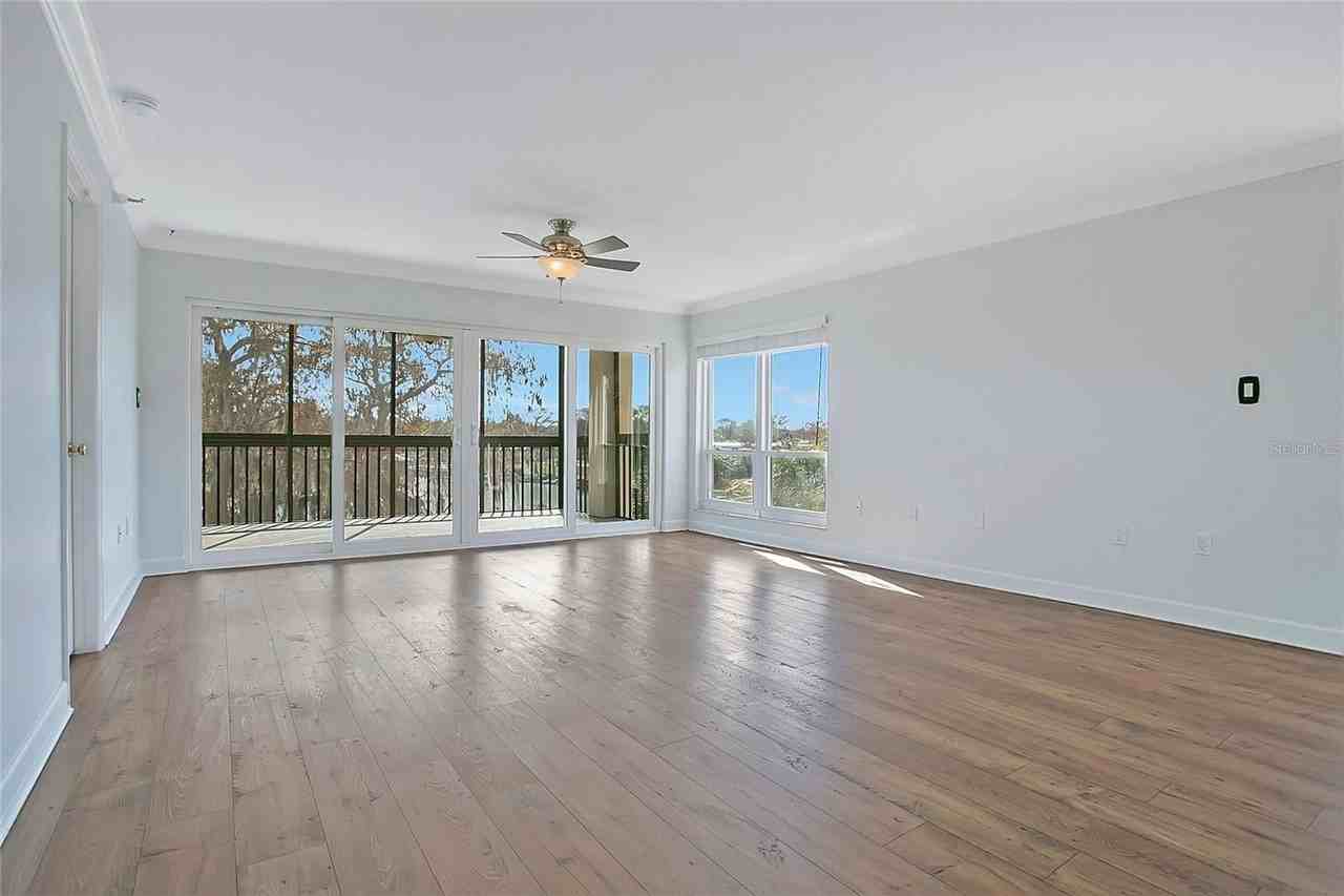 206 Quayside Cir #503 - Photo 6 of 32