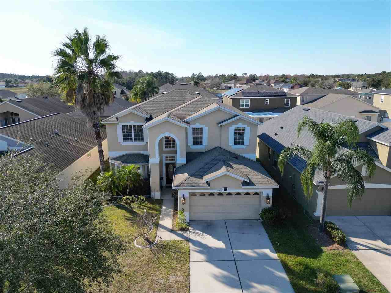 10216 Oak Crest Rd - Photo 2 of 36