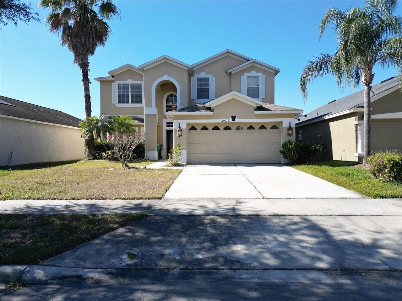 10216 Oak Crest Rd - Photo 4 of 36