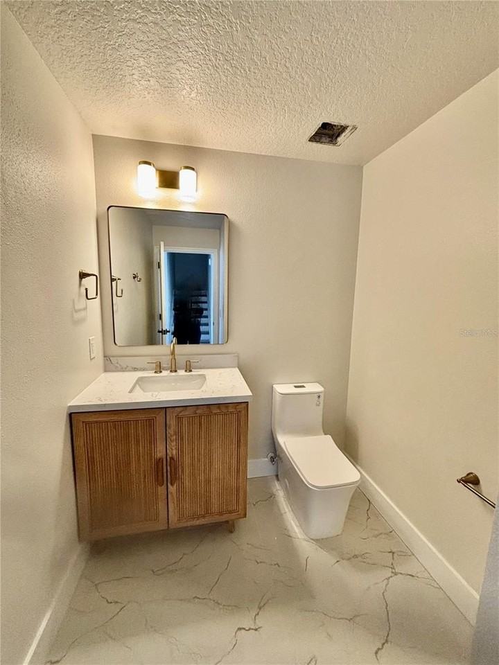 162 Cascade St #B - Photo 7 of 19