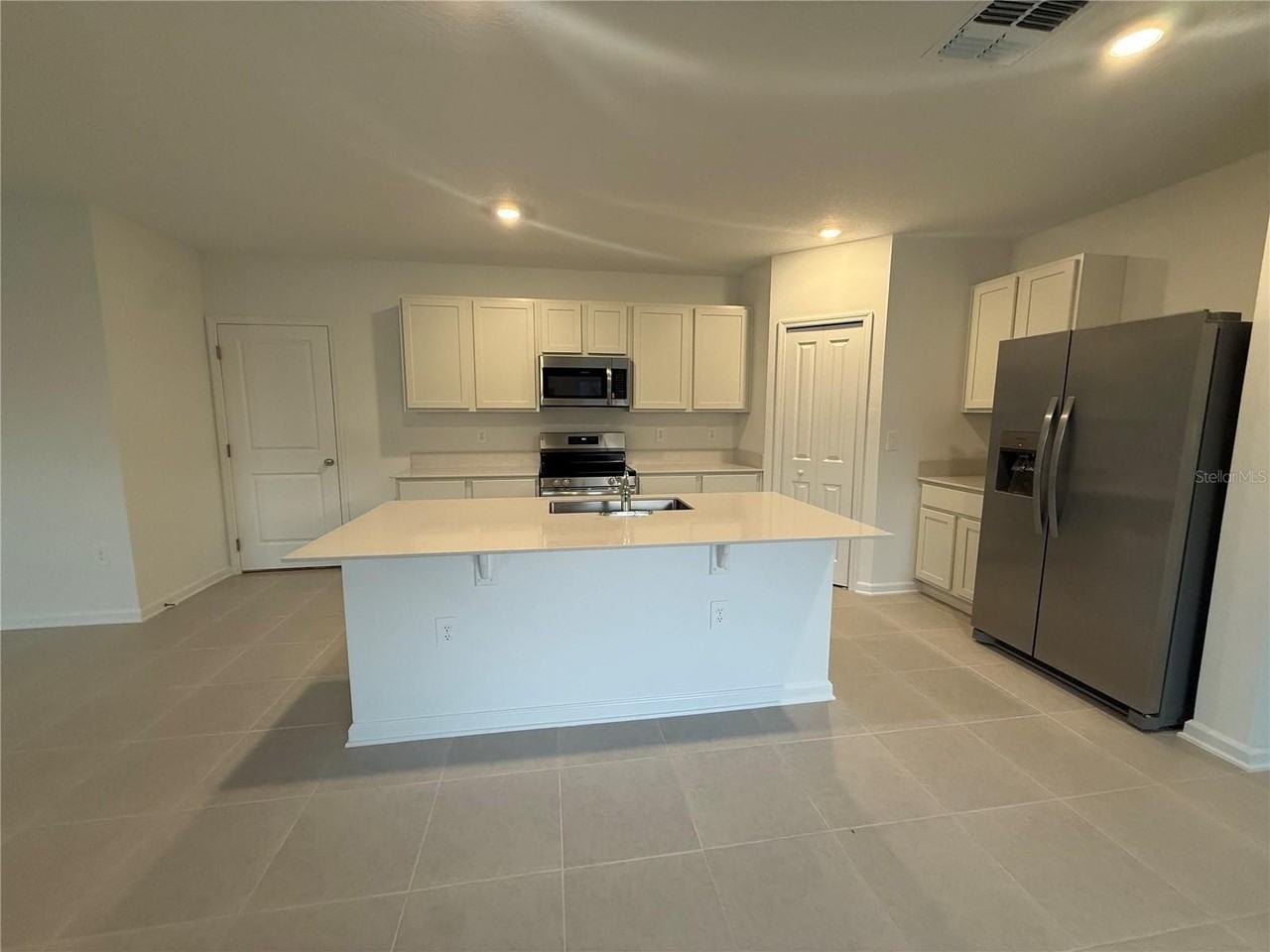 5427 Meadow Walk Dr #5427 - Photo 6 of 30