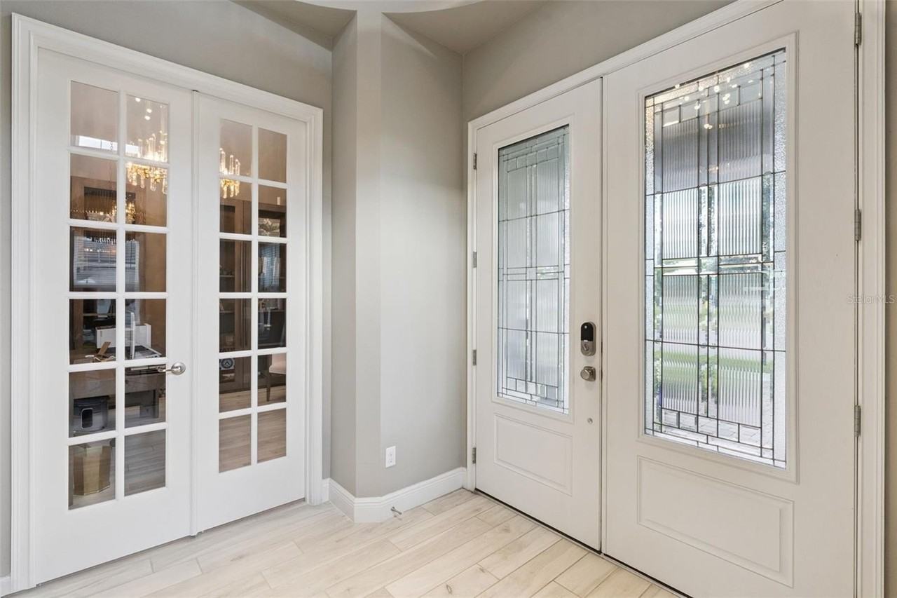 7556 John Hancock Dr - Photo 4 of 50