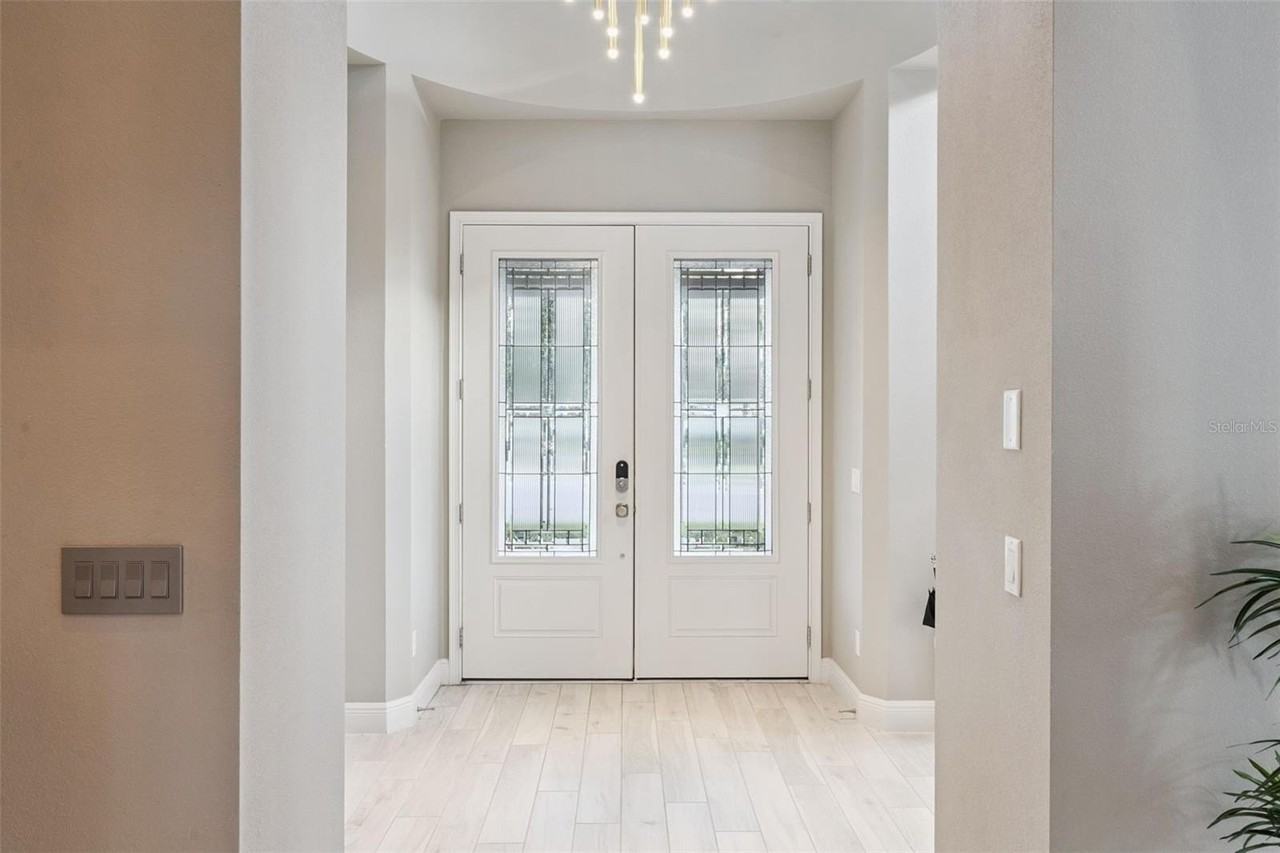 7556 John Hancock Dr - Photo 5 of 50