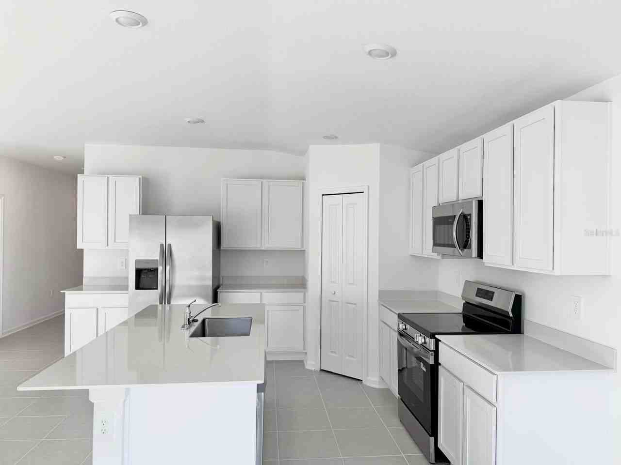 2122 CHRIS DRIVE - Photo 6 of 22