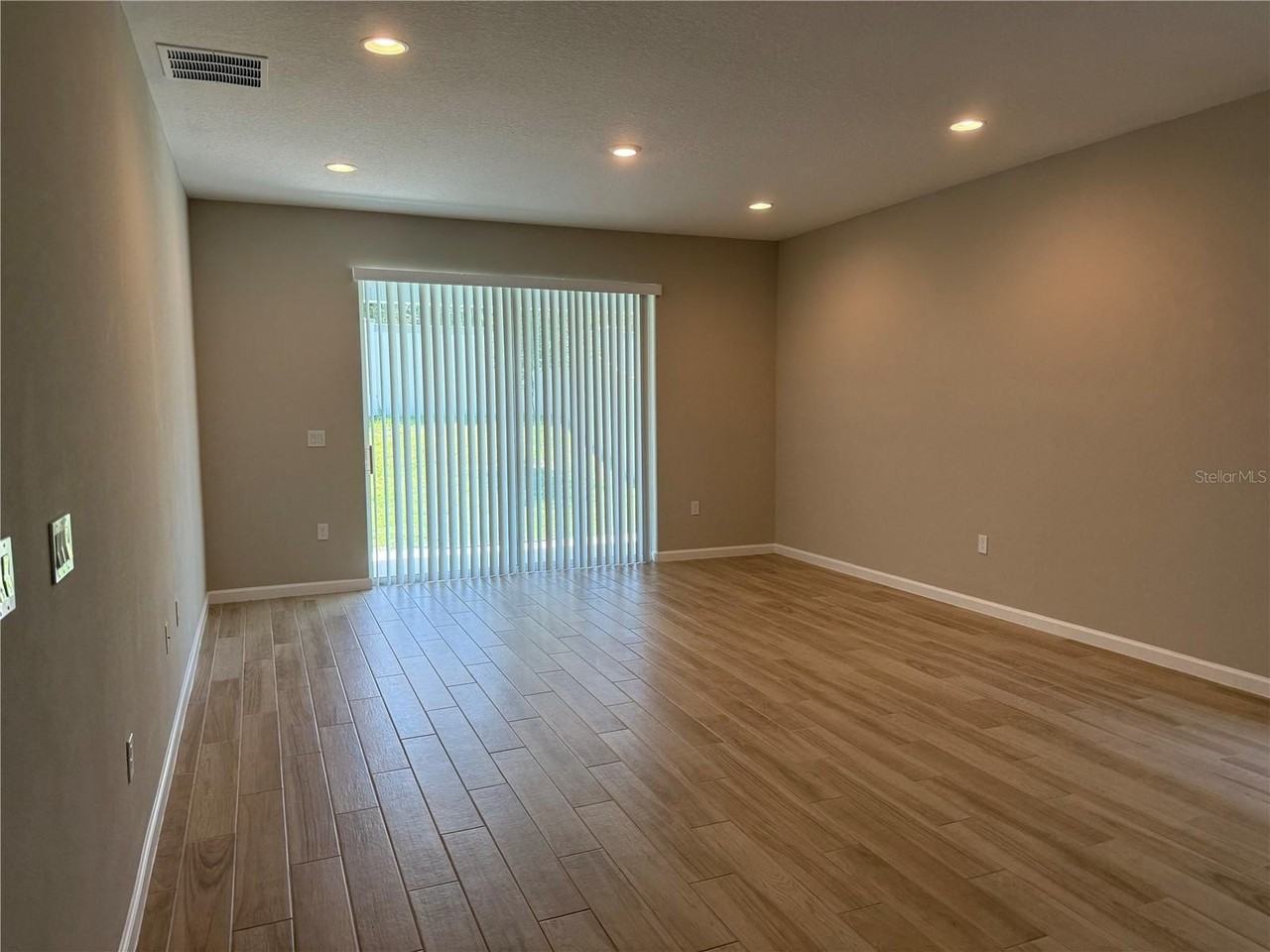 4466 Davos Dr - Photo 4 of 19