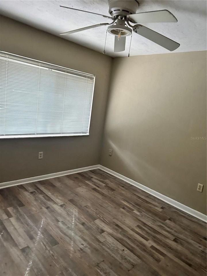 2735 Sw 35th Pl #2001 - Photo 5 of 5