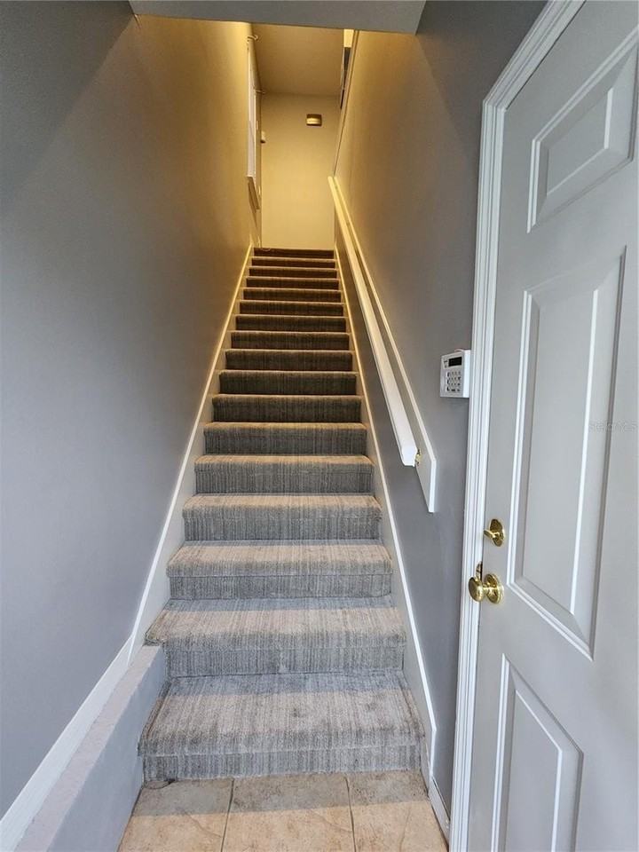 1014 Persimmon St #B - Photo 2 of 18