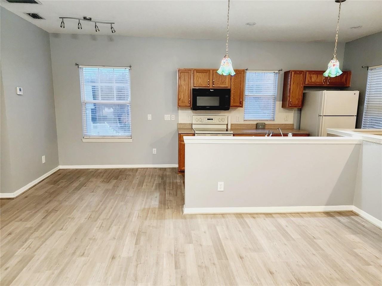 1014 Persimmon St #B - Photo 6 of 18