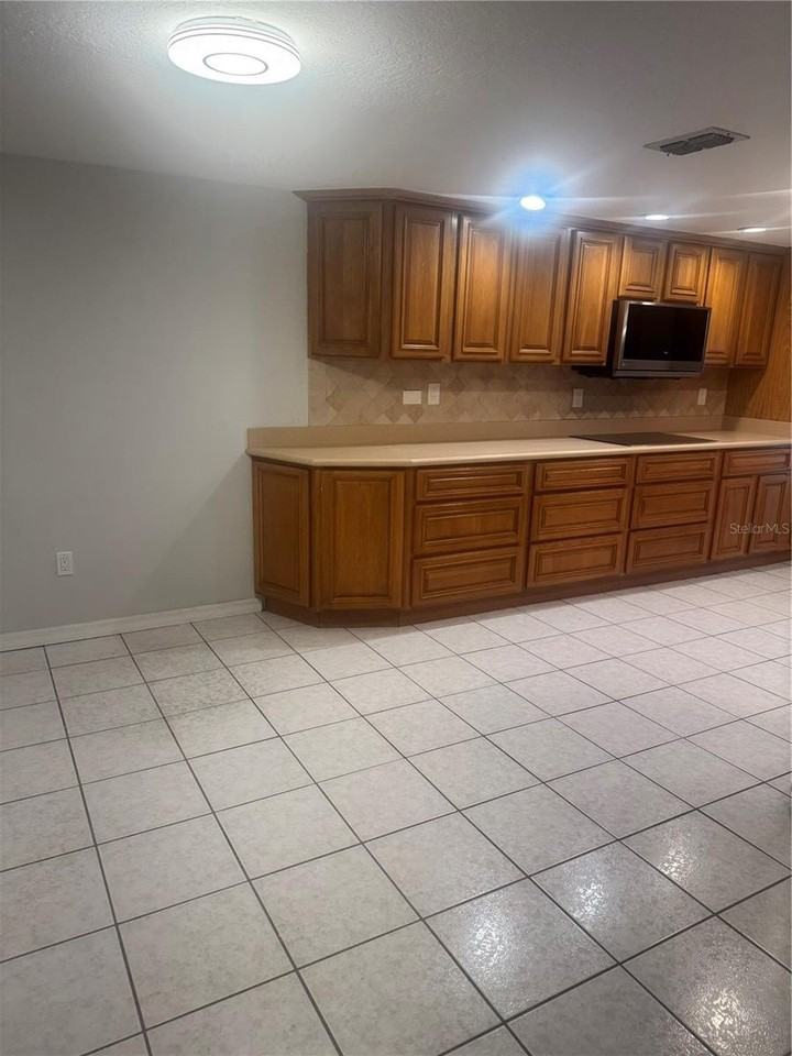 8320 Sanden Dr - Photo 5 of 21