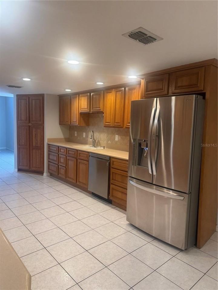 8320 Sanden Dr - Photo 7 of 21