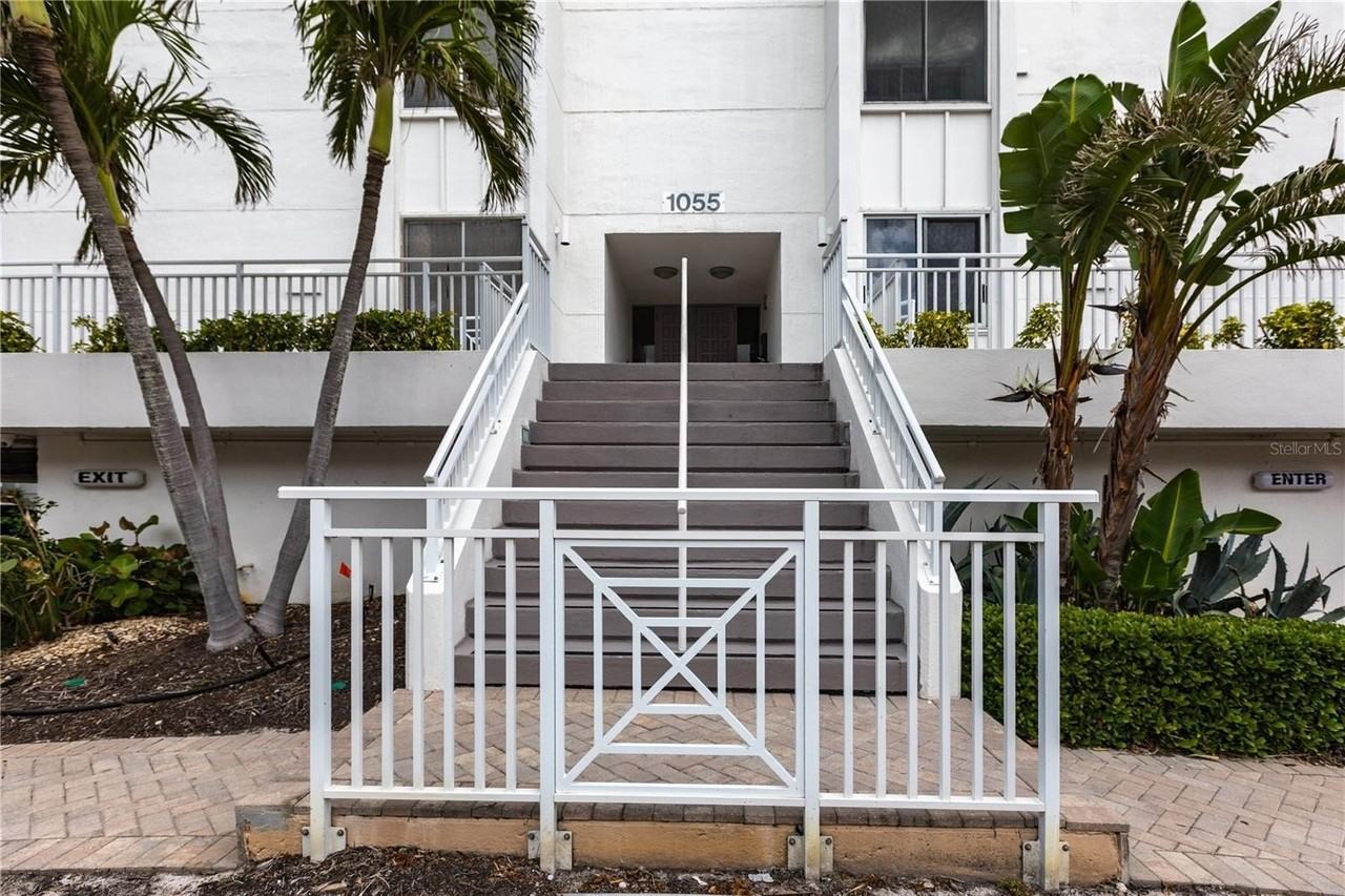 1055 W Peppertree Dr #703AA - Photo 2 of 27