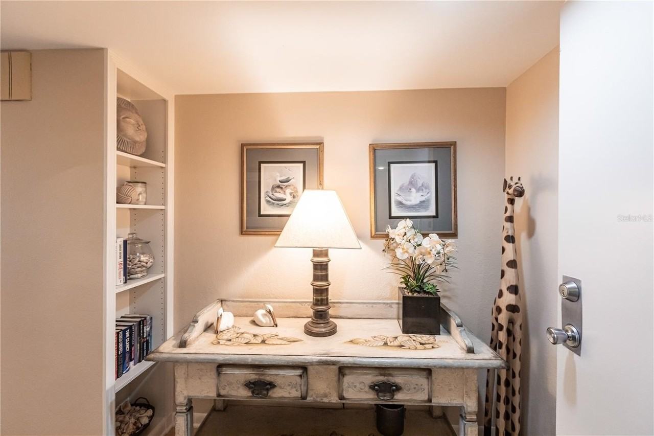 1055 W Peppertree Dr #703AA - Photo 4 of 27