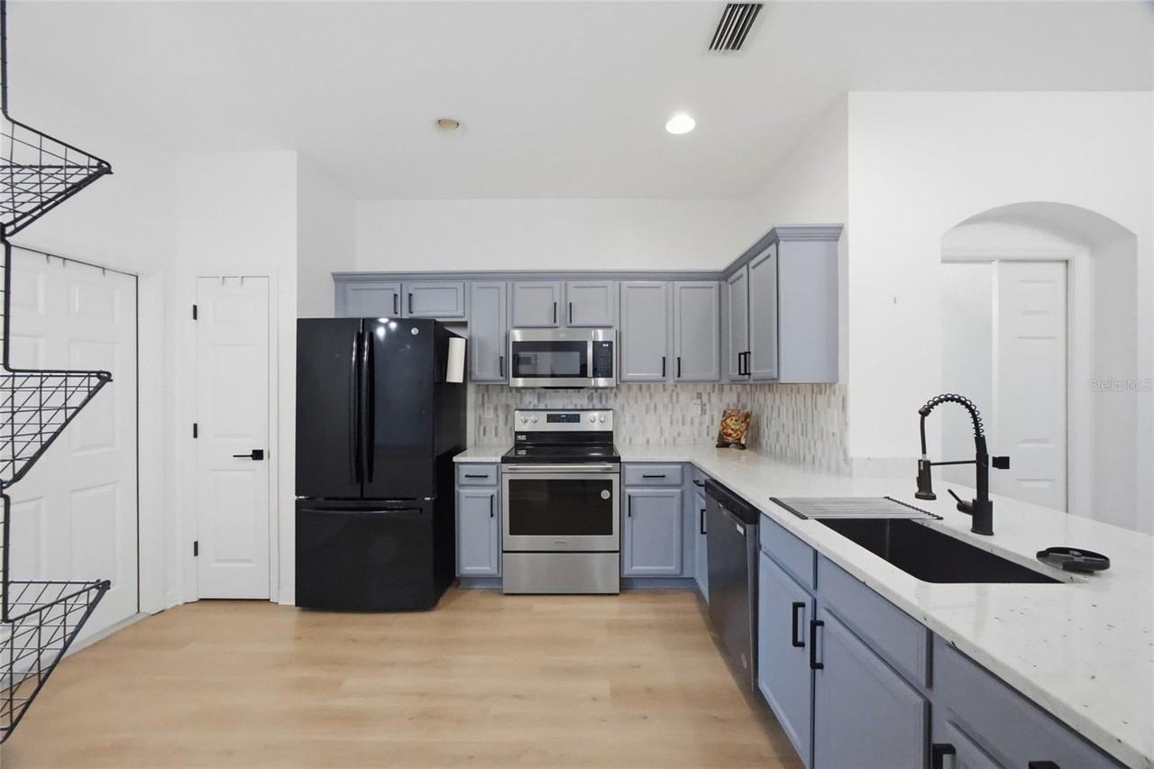 6229 Duck Key Ct - Photo 7 of 31