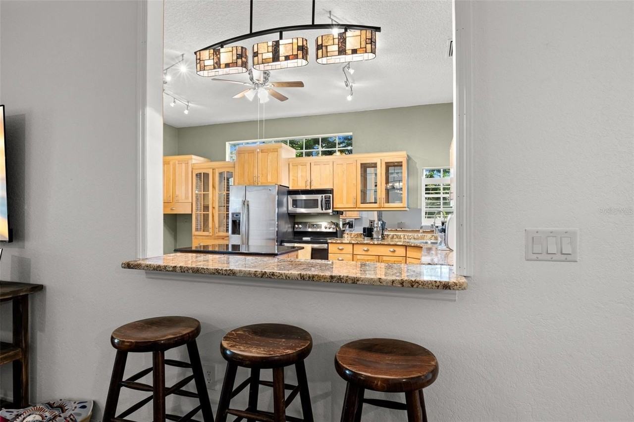 1717 Arabian Ln - Photo 6 of 50