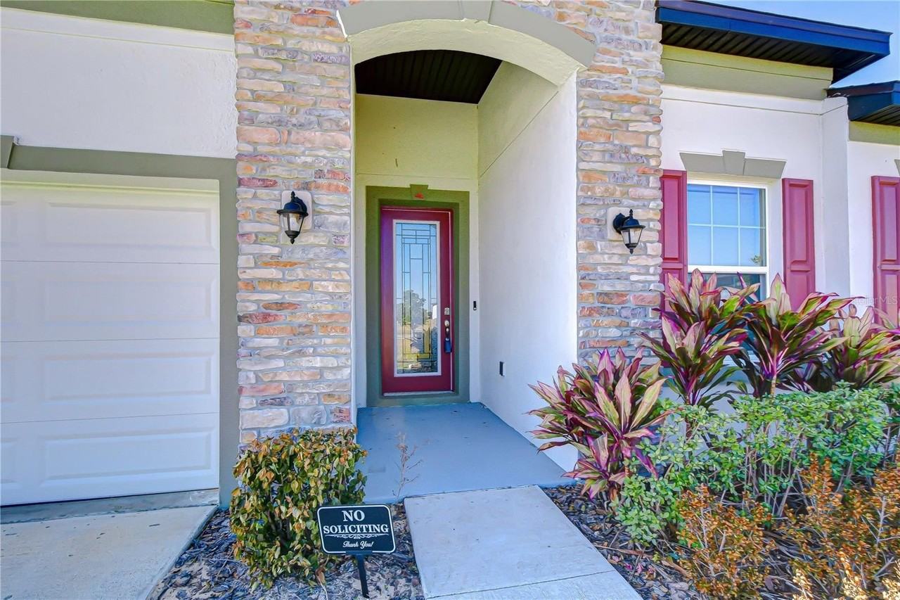 10027 Dolphin Gull Cir - Photo 5 of 50