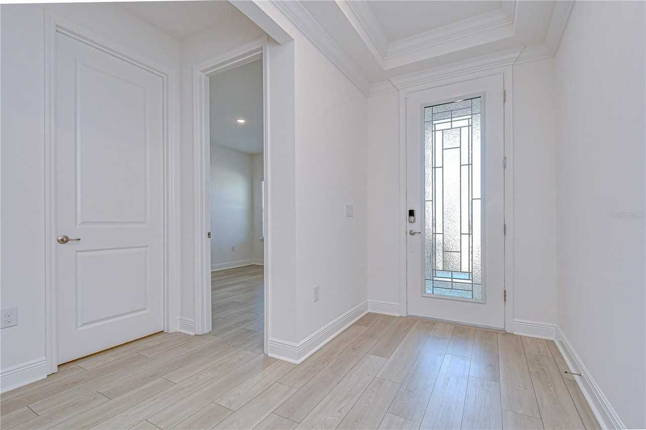 10027 Dolphin Gull Cir - Photo 7 of 50