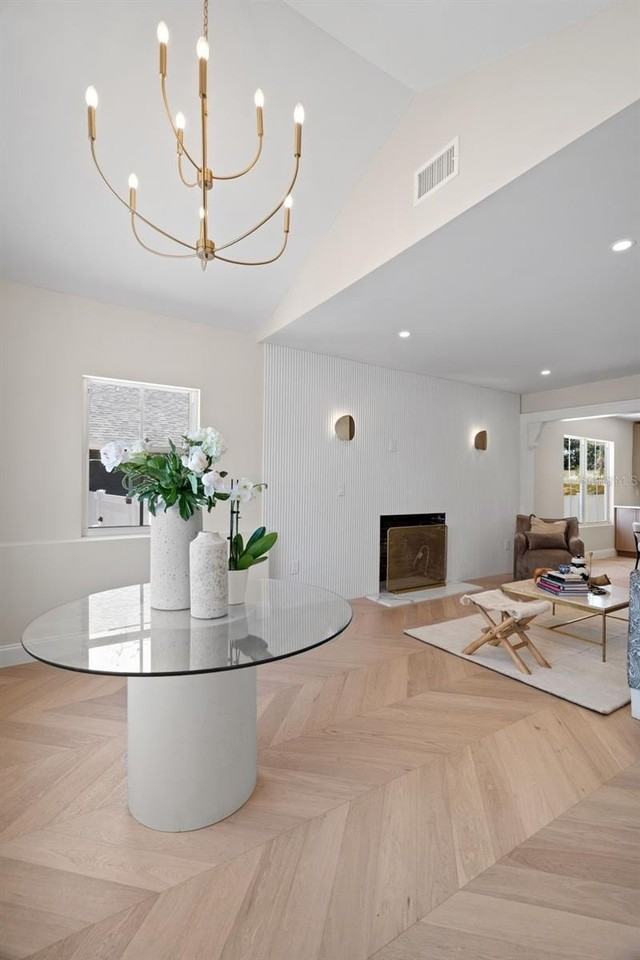 422 24th St N - Photo 5 of 21