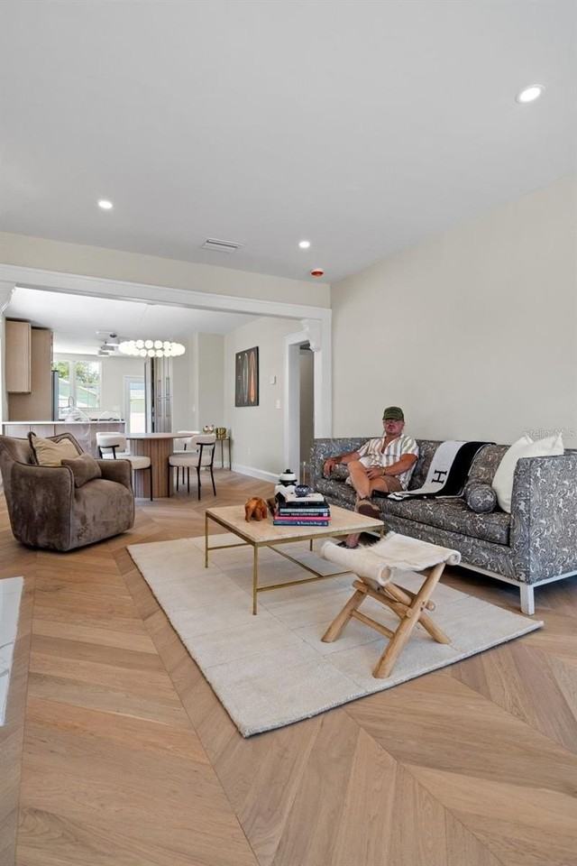 422 24th St N - Photo 7 of 21