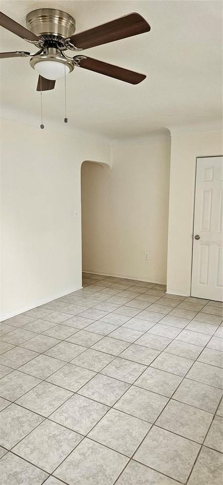 224 11th Ave N #1 - Photo 4 of 10