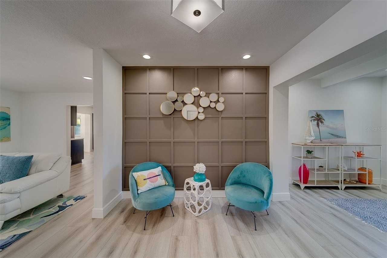 2109 Bayshore Dr - Photo 4 of 39