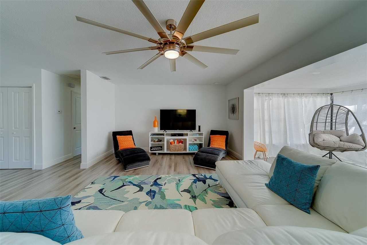 2109 Bayshore Dr - Photo 7 of 39