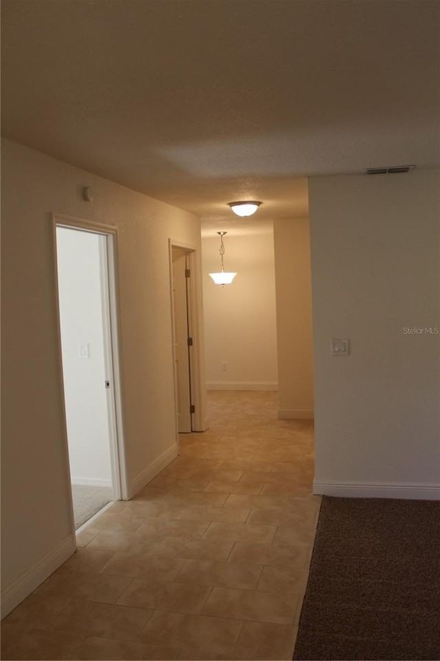 220 Hickory St - Photo 3 of 9