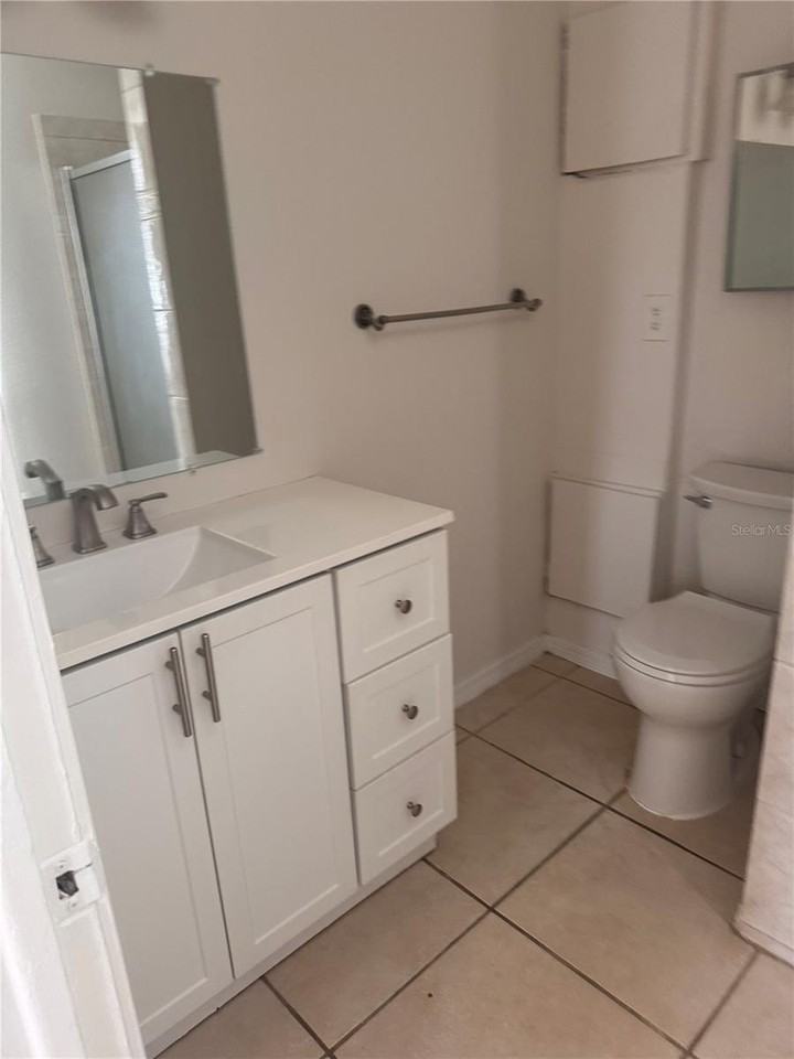 2043 Shannon Dr - Photo 7 of 11