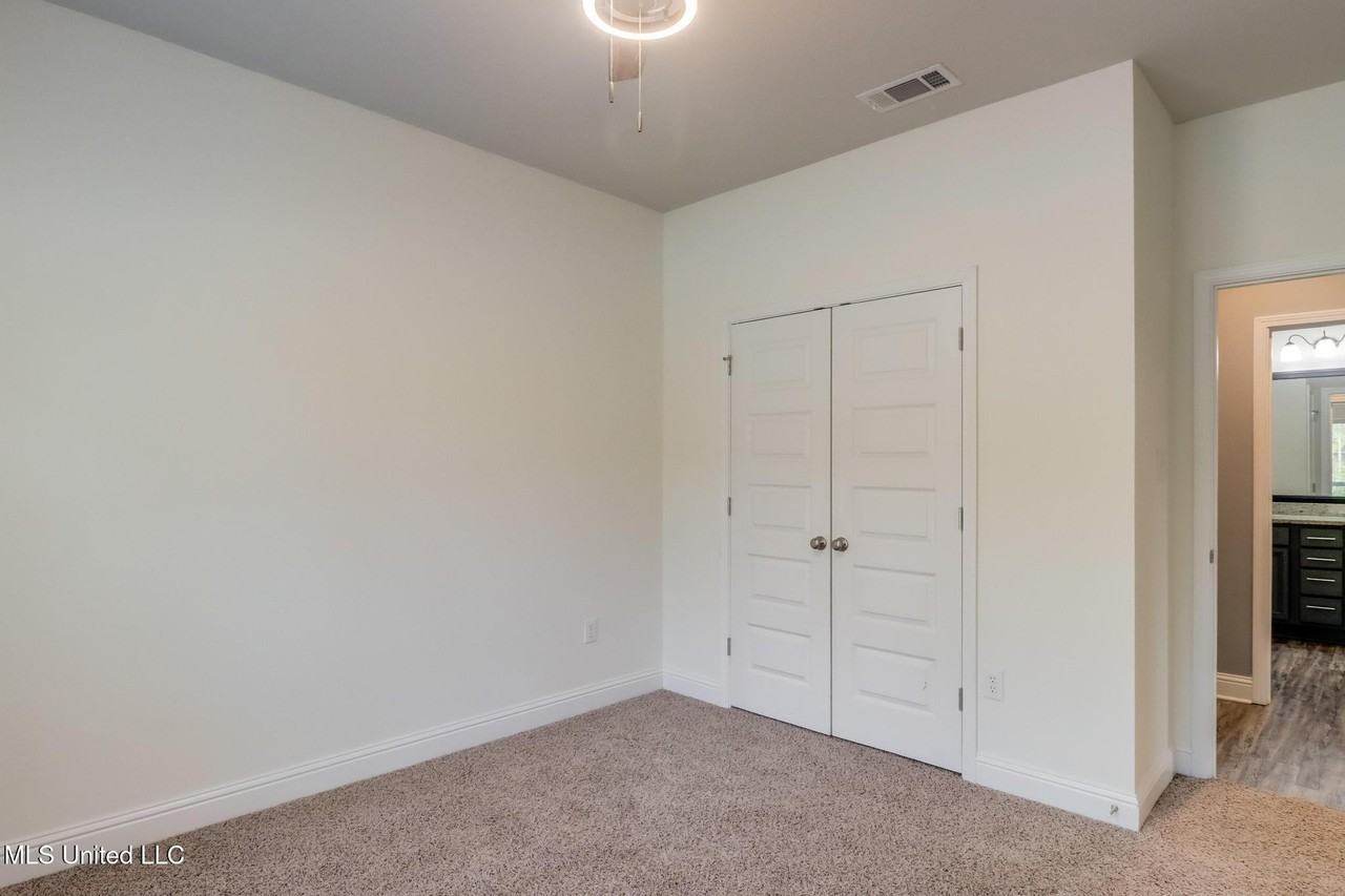 1027 Brackish Pl - Photo 5 of 33