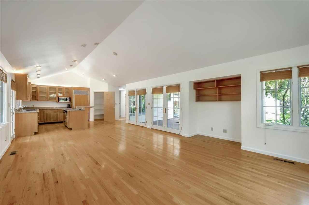 162 Toyon Rd - Photo 6 of 26