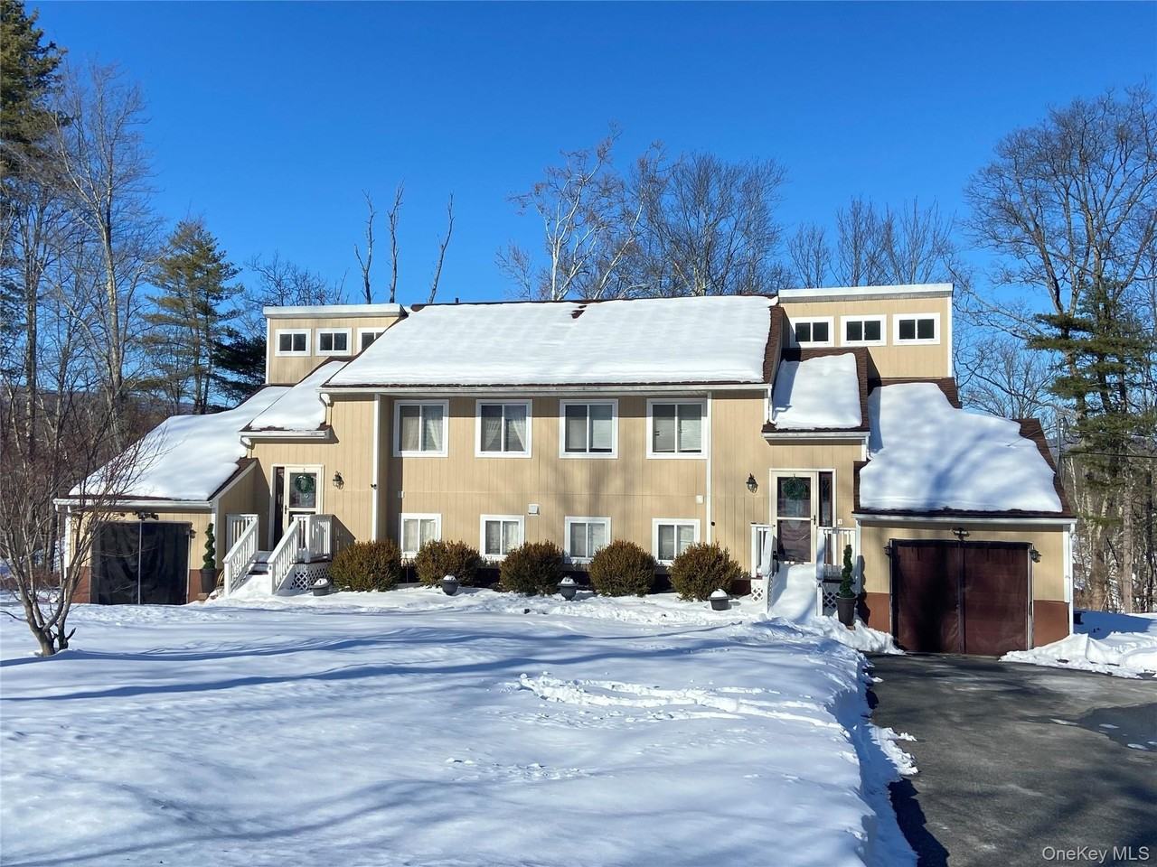 38 Edmunds Ln Unit A #A - Photo 2 of 16