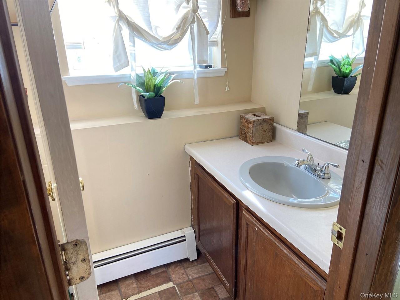 38 Edmunds Ln Unit A #A - Photo 7 of 16