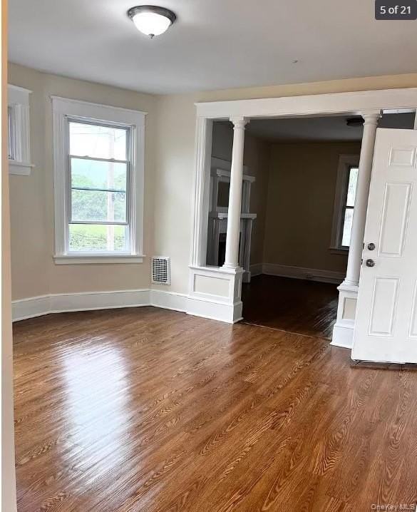 1 Park Pl Apt 2 #2 - Photo 3 of 13