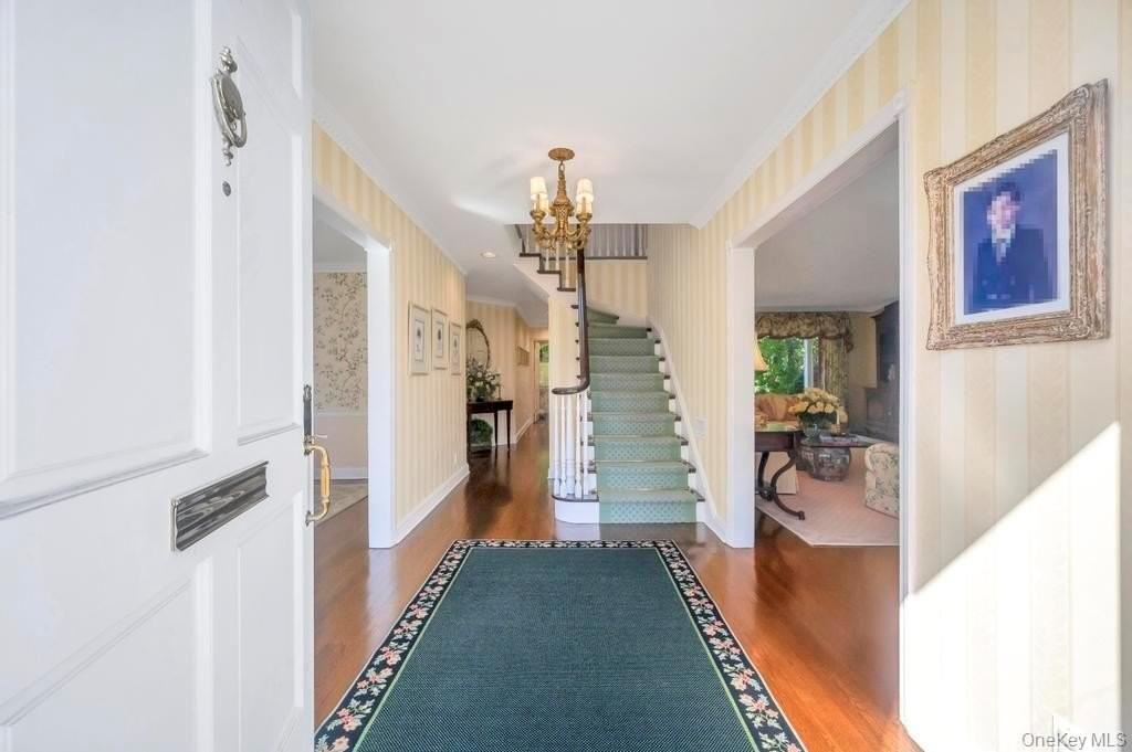 22 Bayside Dr - Photo 3 of 40