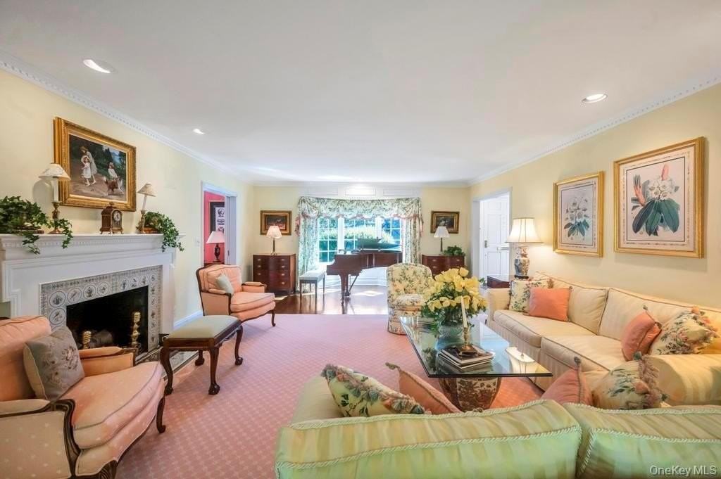 22 Bayside Dr - Photo 5 of 40