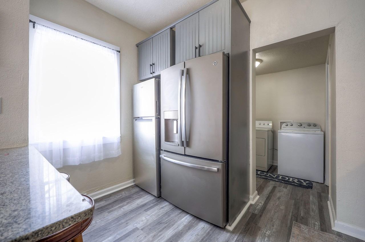 E 28th St - Photo 4 of 18