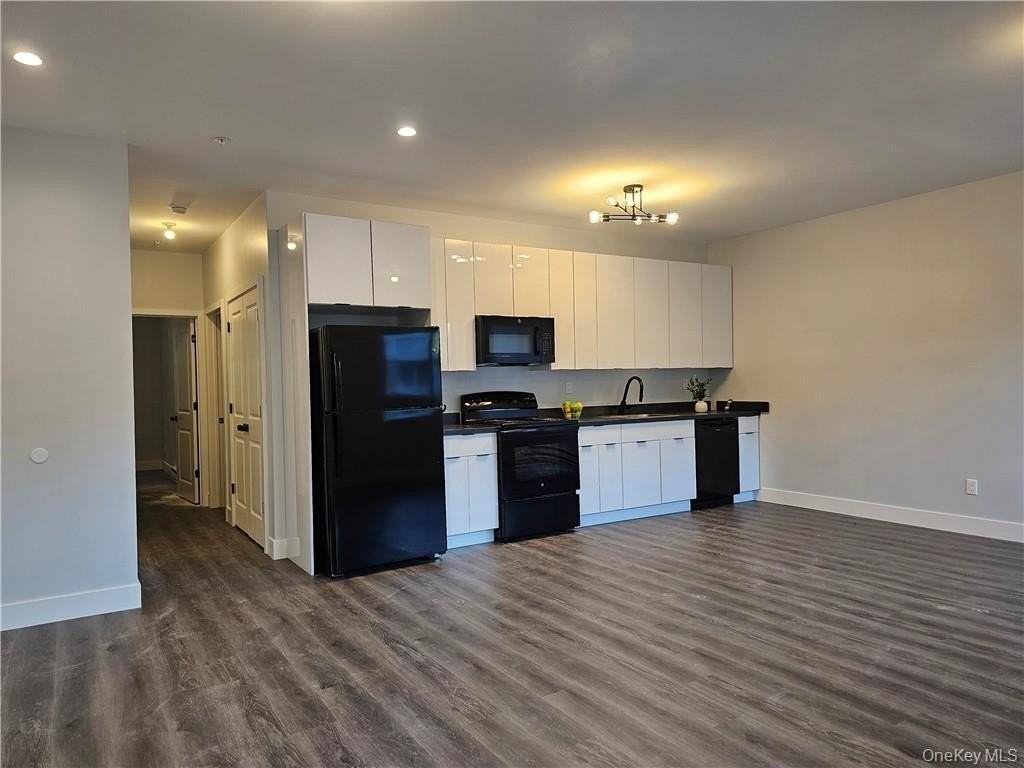 11 Orange Ln Apt 10 #10 - Photo 5 of 15