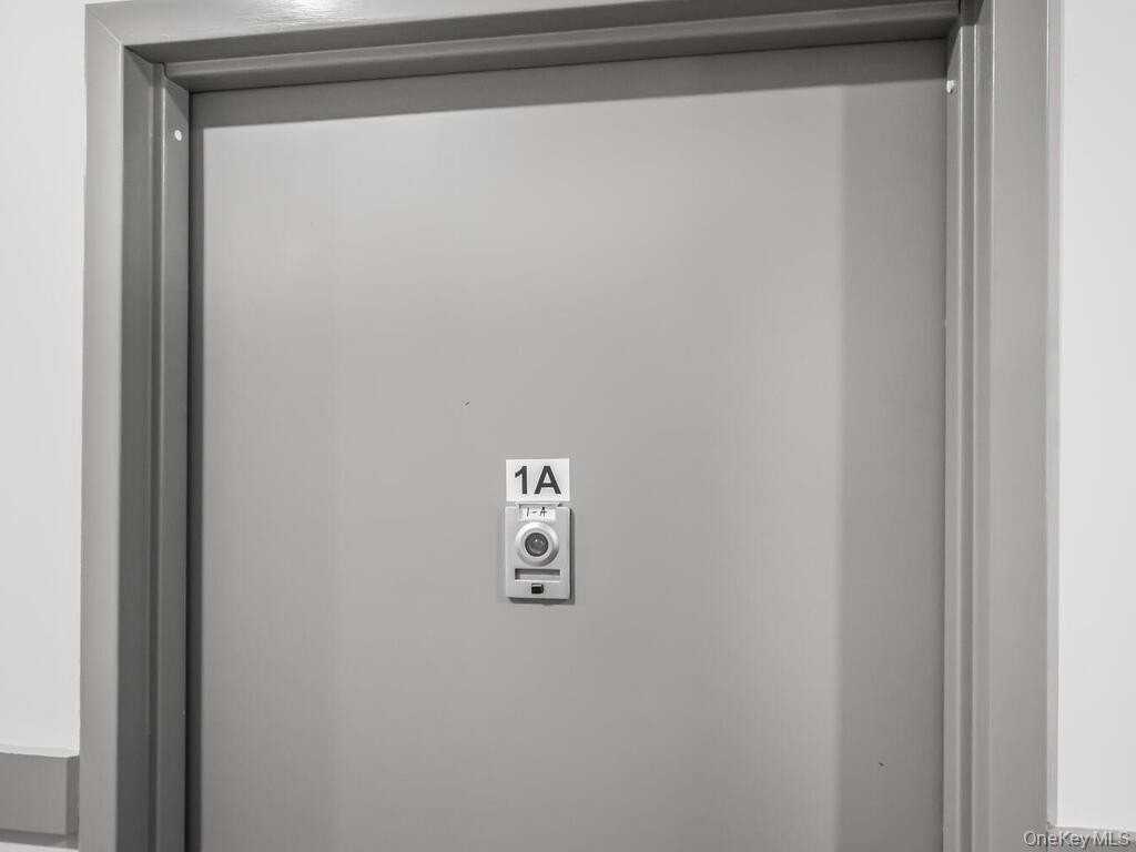 409 Warburton Ave #1A - Photo 2 of 12