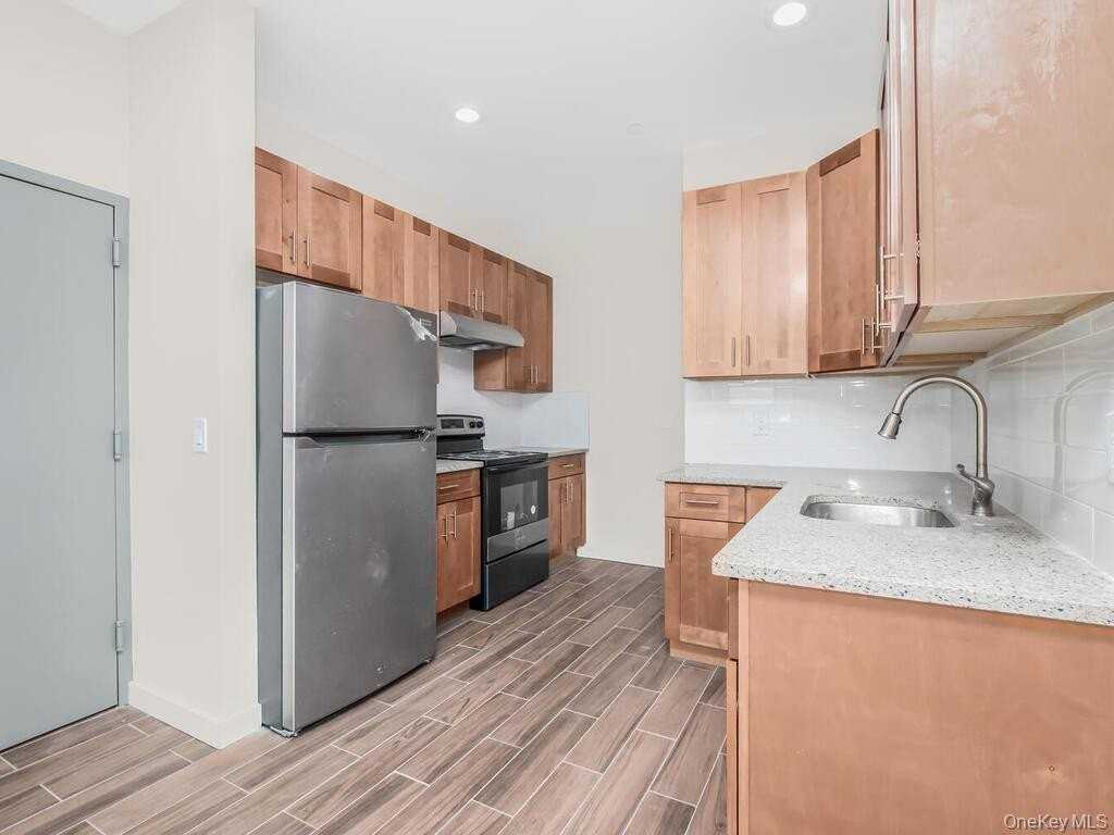 409 Warburton Ave #1A - Photo 5 of 12