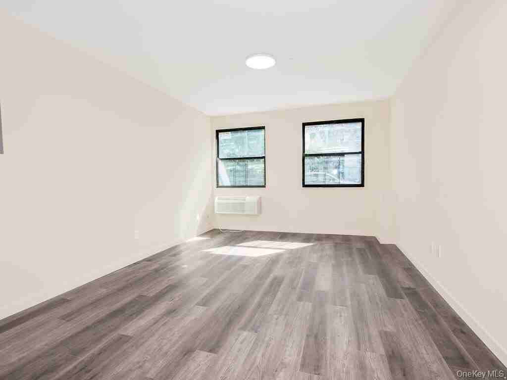 409 Warburton Ave #1A - Photo 6 of 12