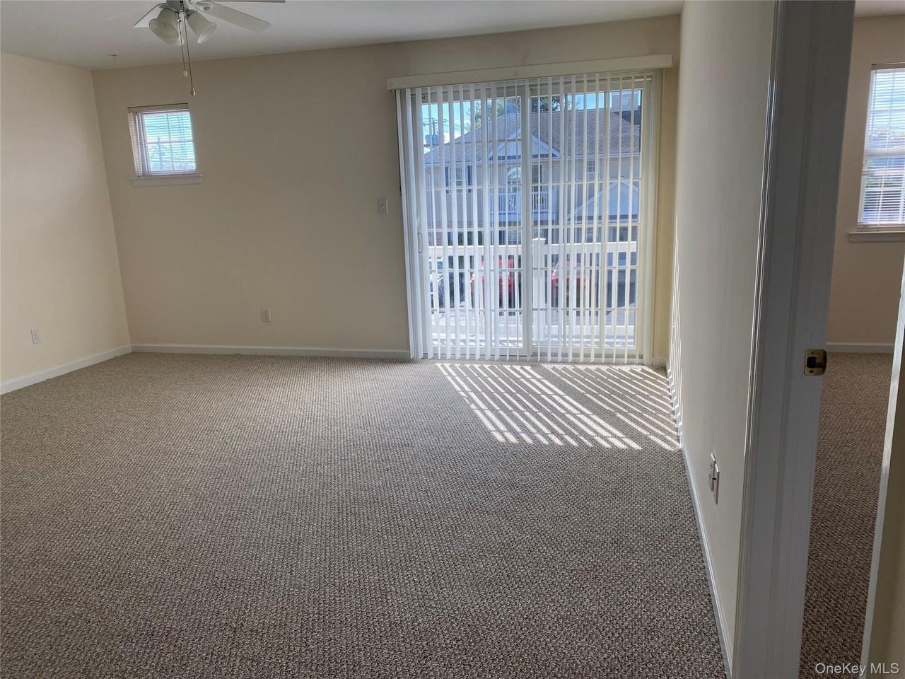 7 Dominick Ct - Photo 3 of 8