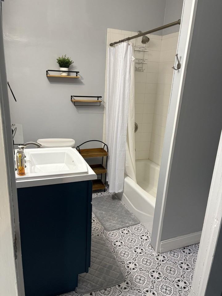 Hillcrest Ave - Photo 2 of 20
