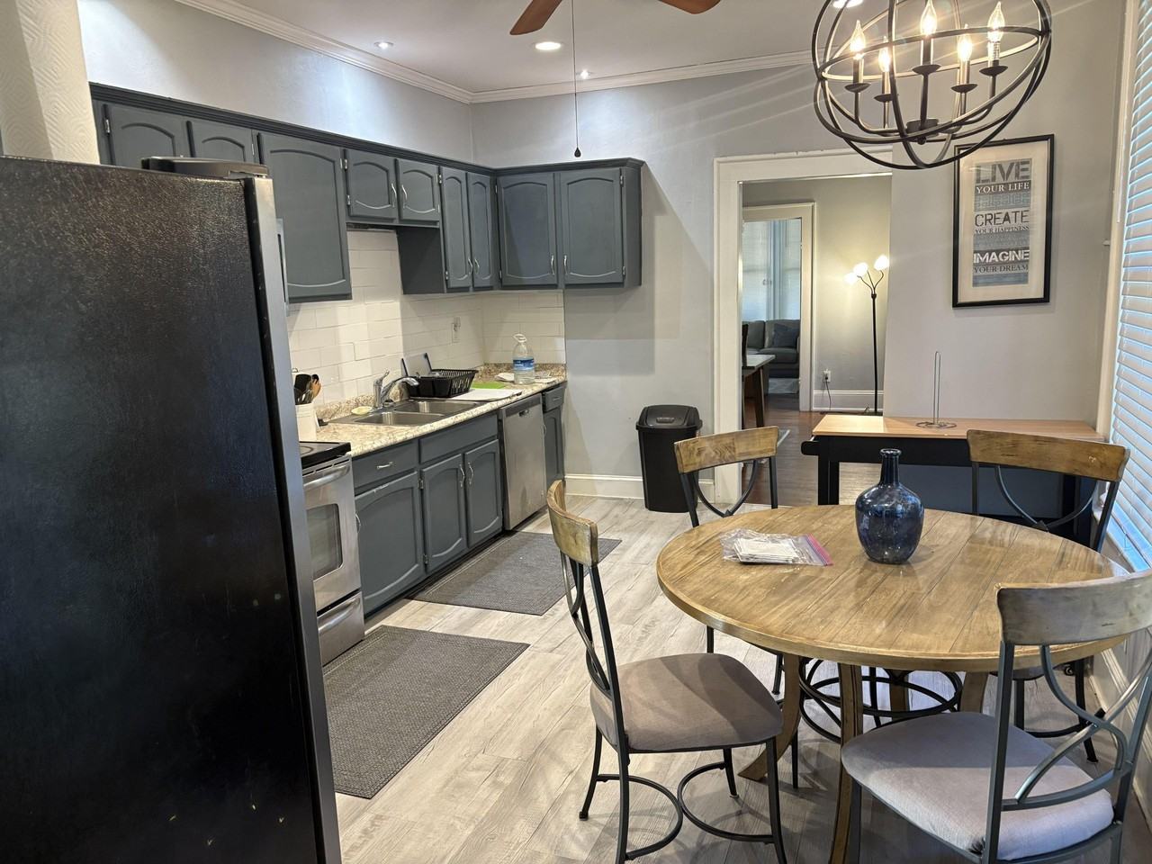 Hillcrest Ave - Photo 5 of 20