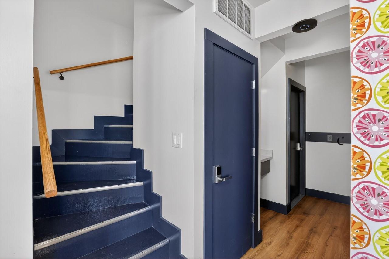 N Robertson St - Photo 4 of 25