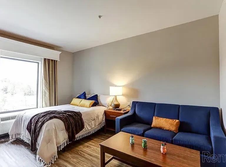 Chateau Dr Se - Photo 6 of 11