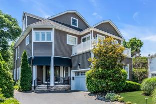 609 15th Ave - Photo 1 of 1